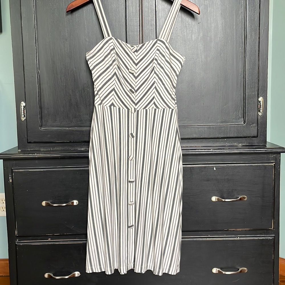 Kaileigh Harper button front knit dress